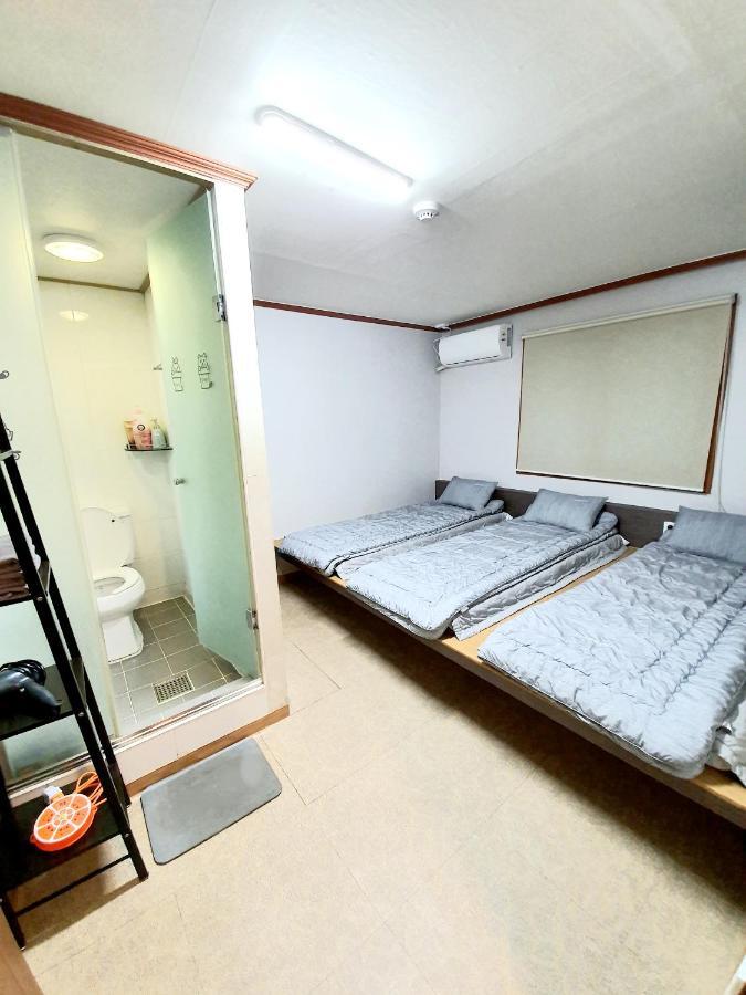 Twin Panda Guesthouse Seoul Exterior photo