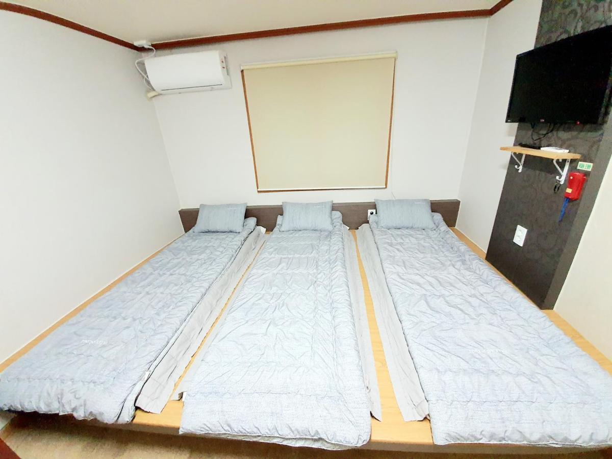 Twin Panda Guesthouse Seoul Exterior photo