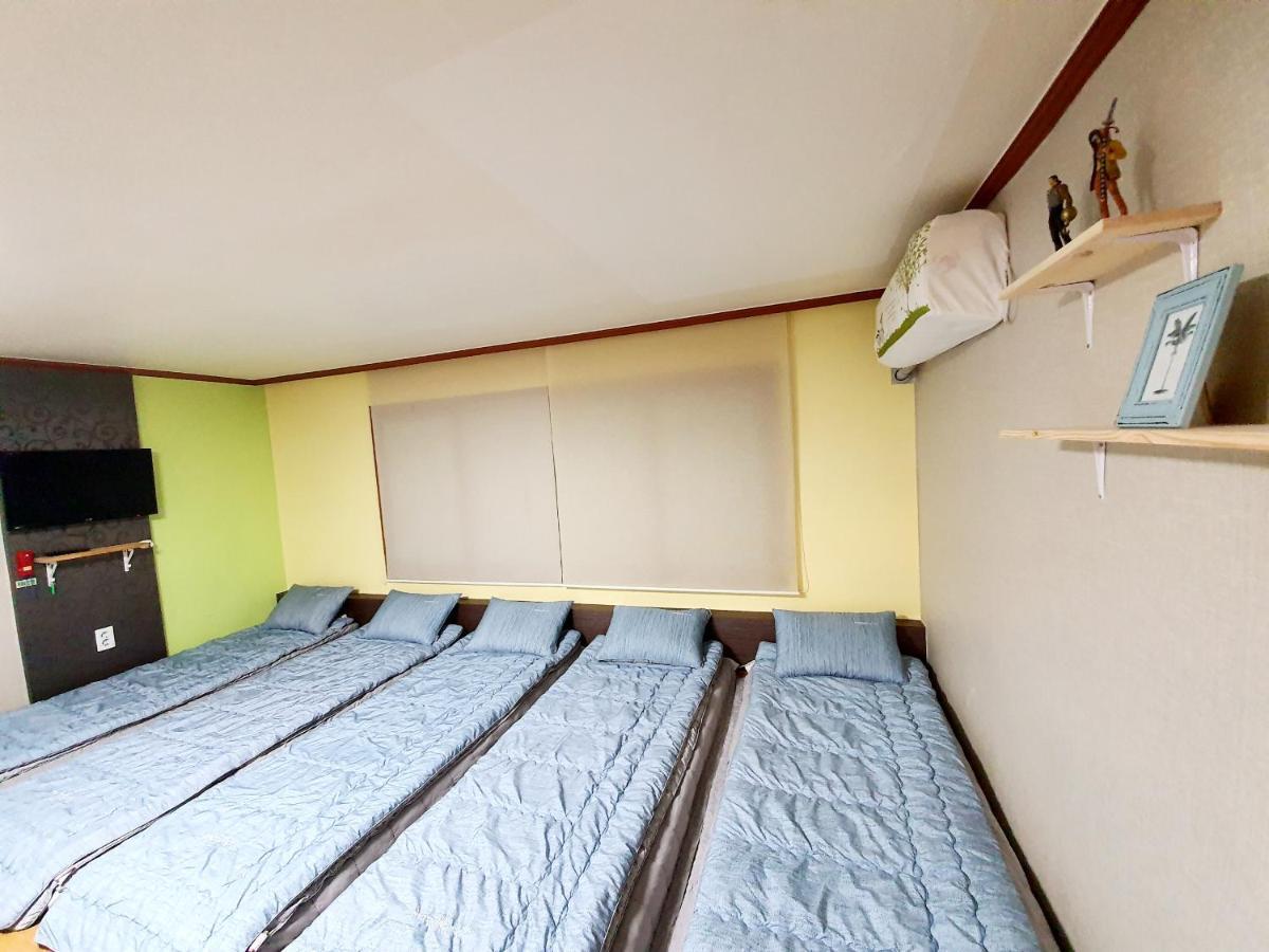 Twin Panda Guesthouse Seoul Exterior photo