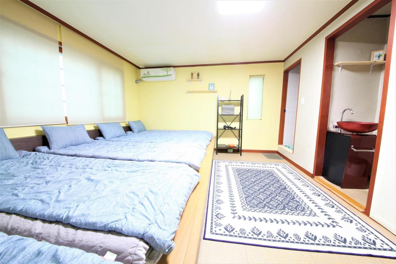 Twin Panda Guesthouse Seoul Exterior photo